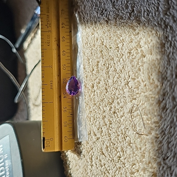 Large purple topaz - Picture 3 of 3